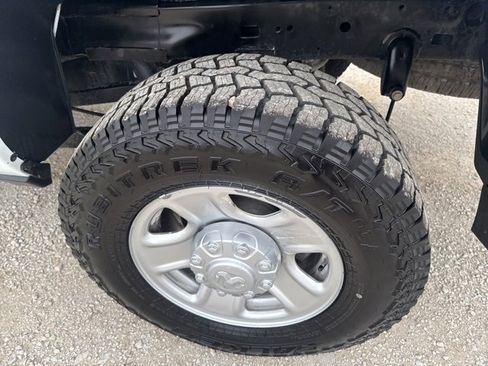 Used 2024 RAM 2500 Tradesman image 12