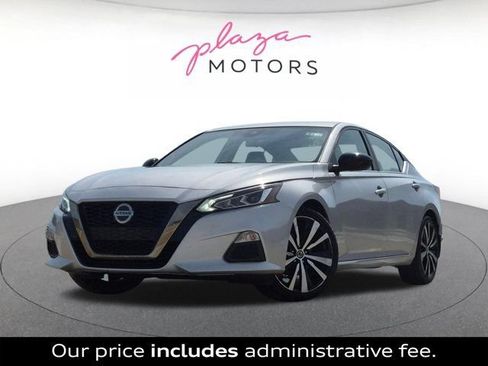 Used 2022 Nissan Altima 2.5 SR FWD image 1