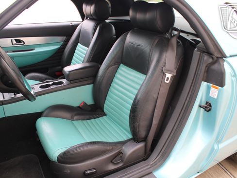 Used 2002 Ford Thunderbird RWD image 7