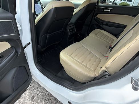 Used 2024 Ford Edge SEL AWD/4WD image 23