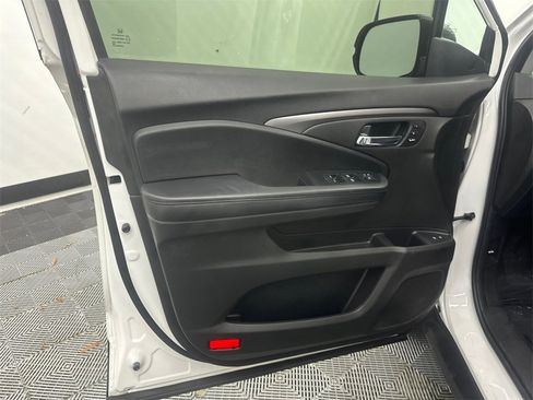 Used 2022 Honda Pilot EX-L image 11