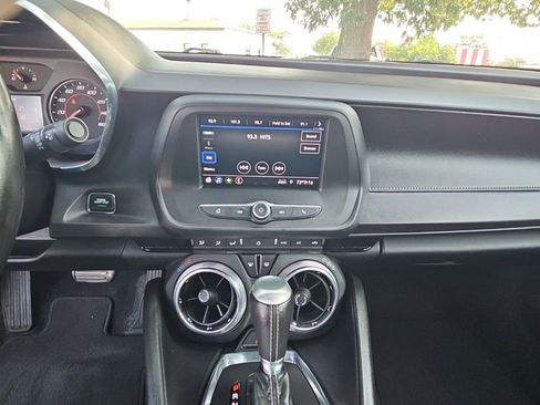 Used 2020 Chevrolet Camaro LT RWD image 14