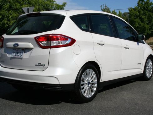 Used 2018 Ford C-MAX SE FWD image 4