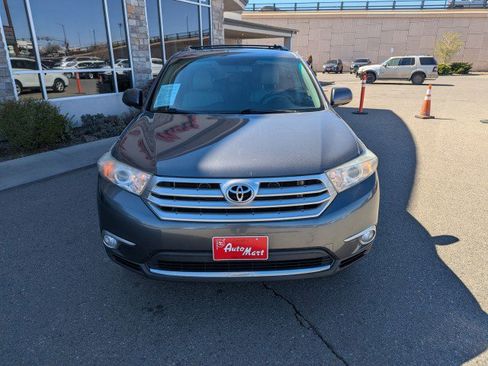 Used 2012 Toyota Highlander Limited w/ Tow Pkg image 7