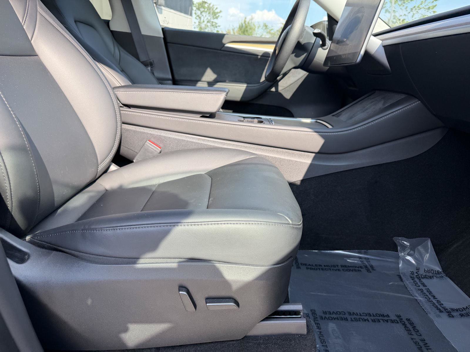 Used 2023 Tesla Model Y Long Range AWD/4WD image 24