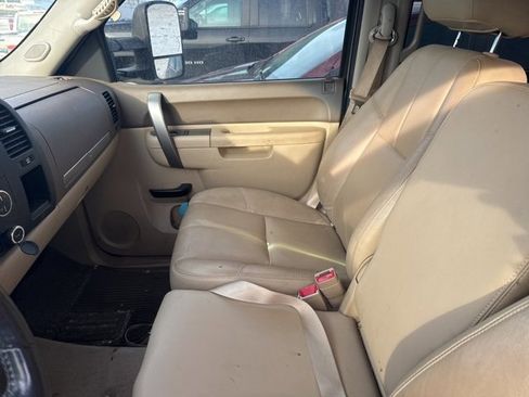 Used 2014 Chevrolet Silverado 3500 LT w/ Interior Plus Package image 5