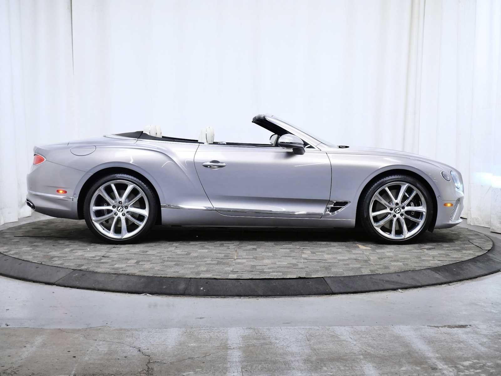 Used 2022 Bentley Continental GT AWD/4WD image 9