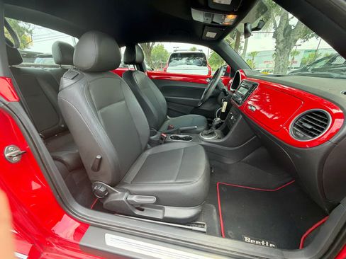 Used 2012 Volkswagen Beetle 2.5 FWD image 19