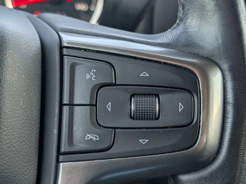 Used 2021 Chevrolet Silverado 1500 LT Trail Boss w/ Convenience Package II image 16