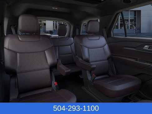 New 2026 Ford Explorer Platinum image 11