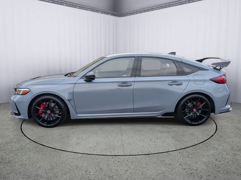 Used 2023 Honda Civic Type R image 5