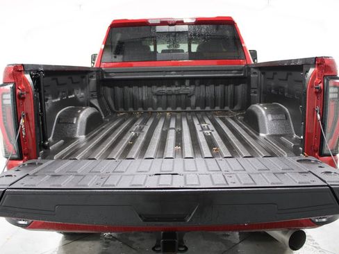 Used 2024 GMC Sierra 2500 AT4 w/ AT4 Premium Plus Package image 17