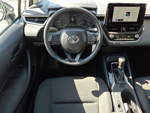 Used 2024 Toyota Corolla LE image 12