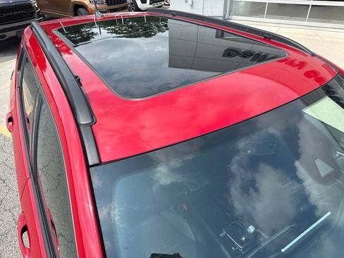 Used 2022 Jeep Compass Limited w/ (RED) Package AWD/4WD image 16