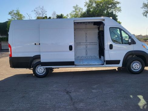 Used 2025 RAM ProMaster 3500 w/ Convenience Group FWD image 16