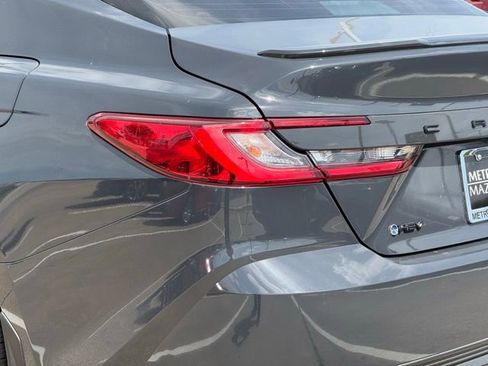 Used 2025 Toyota Camry SE w/ Convenience Package FWD image 7