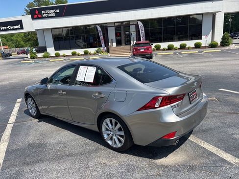 Used 2016 Lexus IS 200t RWD image 5