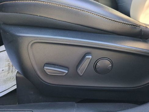 Used 2021 Ford Escape Titanium w/ Titanium Elite Package image 19