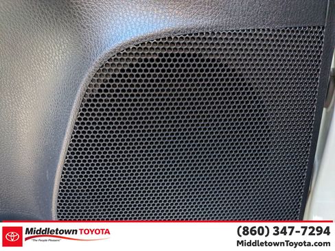 Used 2013 Toyota RAV4 Limited image 13