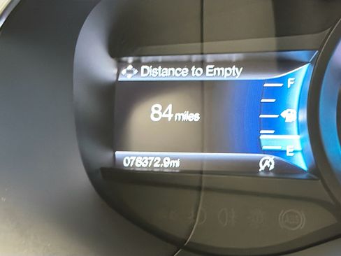 Used 2019 Ford Edge Titanium w/ Equipment Group 301A FWD image 8
