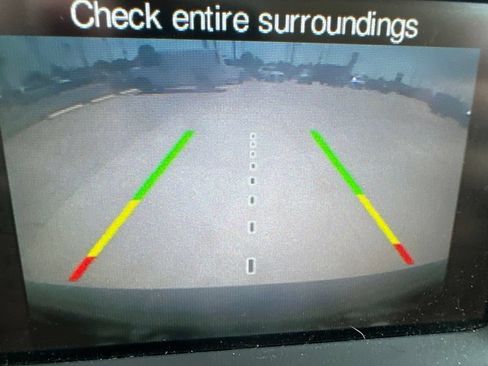Used 2016 Jeep Renegade Latitude AWD/4WD image 15