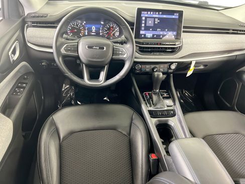 Used 2022 Jeep Compass Latitude w/ Convenience Group AWD/4WD image 21
