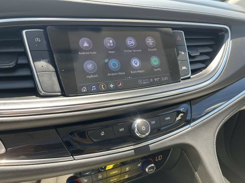 Used 2023 Buick Enclave Essence w/ Experience Buick Package AWD/4WD image 16