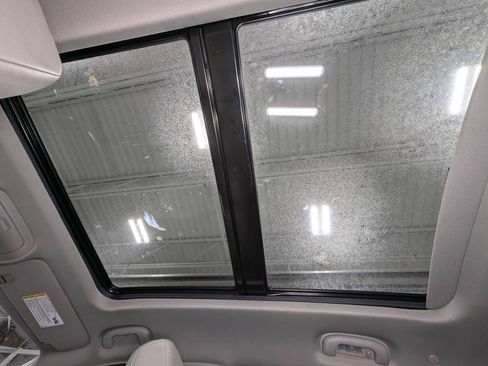 Certified 2023 Cadillac XT4 Premium Luxury image 17