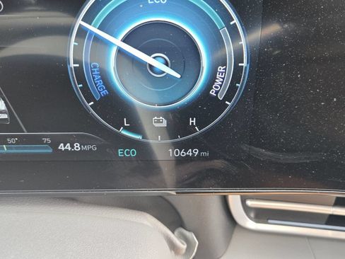 Certified 2025 Hyundai Elantra SEL FWD image 23
