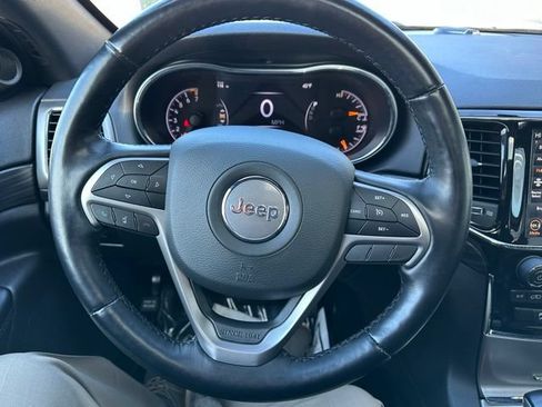 Used 2021 Jeep Grand Cherokee Laredo X AWD/4WD image 27