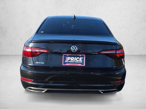 Used 2020 Volkswagen Jetta R-Line w/ R-Line Cold Weather Package image 6