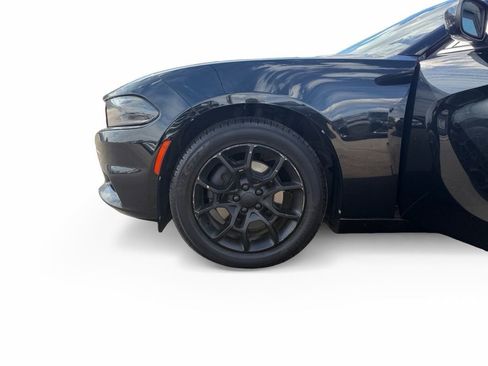 Used 2015 Dodge Charger SXT w/ AWD Plus Group image 9