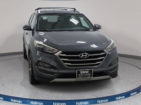 Used 2017 Hyundai Tucson Sport w/ Cargo Package FWD image 3