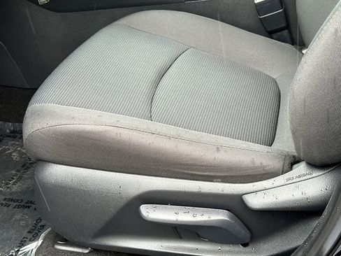 Used 2020 Toyota RAV4 LE AWD/4WD image 16