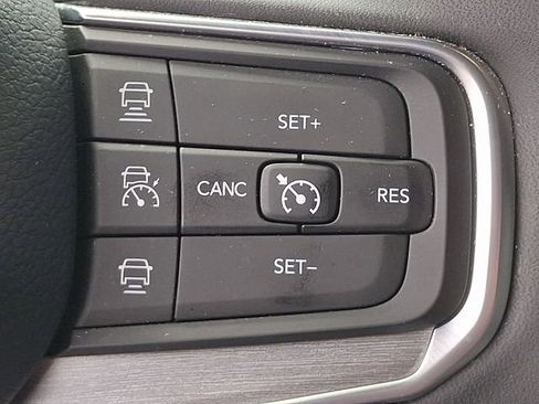 Used 2024 Jeep Wagoneer Series II w/ Convenience Group I AWD/4WD image 22