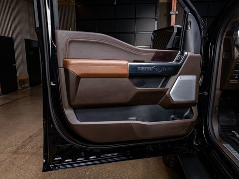 Used 2025 Ford F150 King Ranch w/ FX4 Off-Road Package image 36