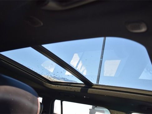 Used 2021 Jeep Grand Cherokee L Summit w/ Luxury Tech Group V image 13