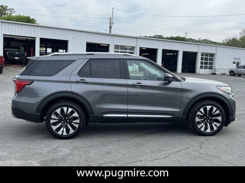 New 2026 Ford Explorer Platinum AWD/4WD image 8