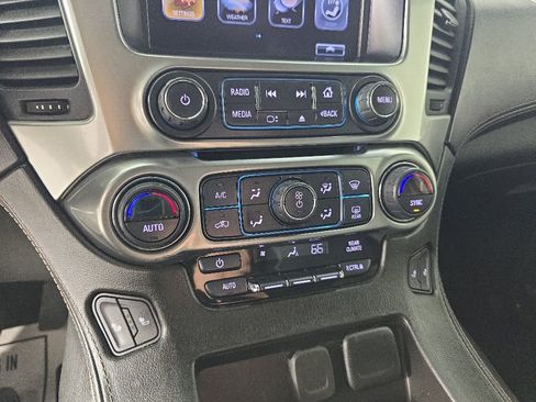 Used 2017 Chevrolet Suburban LT AWD/4WD image 20