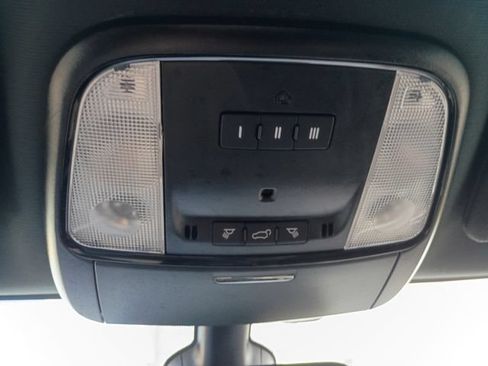 Used 2025 Dodge Durango GT AWD/4WD image 18