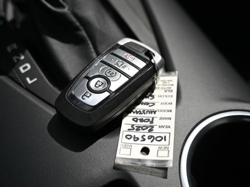 Used 2025 Ford Mustang Premium image 24