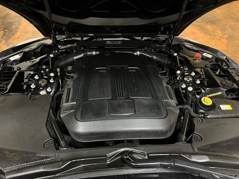 Used 2019 Jaguar F-TYPE image 43