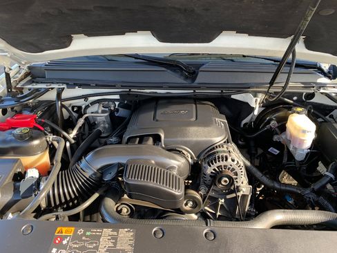 Used 2012 Chevrolet Avalanche LTZ image 44