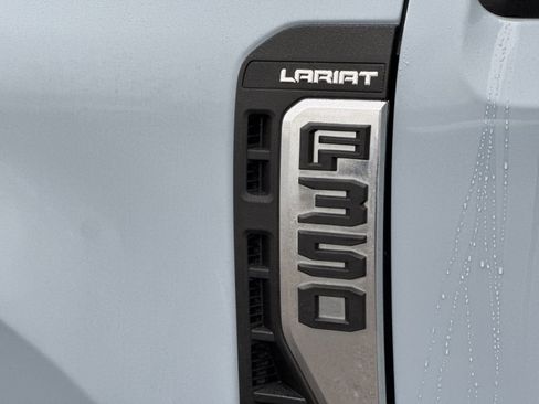 Used 2024 Ford F350 Lariat image 26