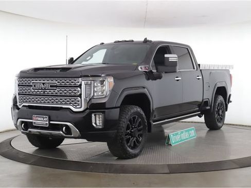 Used 2022 GMC Sierra 3500 Denali w/ Denali Black Diamond Edition AWD/4WD image 10