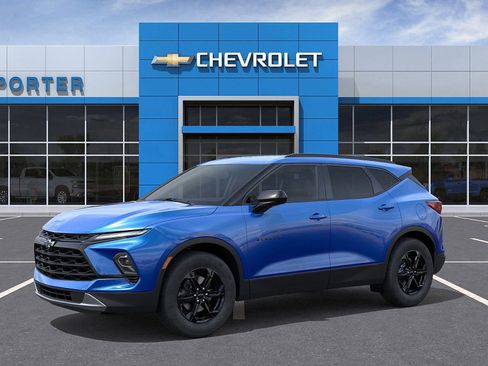 New 2025 Chevrolet Blazer LT w/ Convenience Package image 2