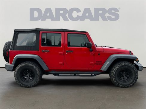 Used 2017 Jeep Wrangler Unlimited Sport w/ Connectivity Group image 8