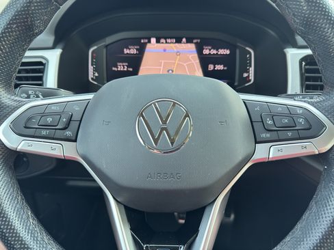 Used 2022 Volkswagen Atlas SEL Premium AWD/4WD image 17
