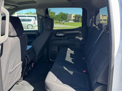 Used 2025 Chevrolet Silverado 1500 LT Trail Boss w/ Protection Package image 18