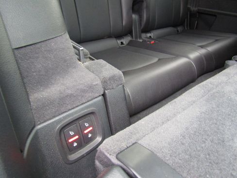 Used 2017 Audi Q7 3.0T Premium Plus w/ Premium Plus Package image 14